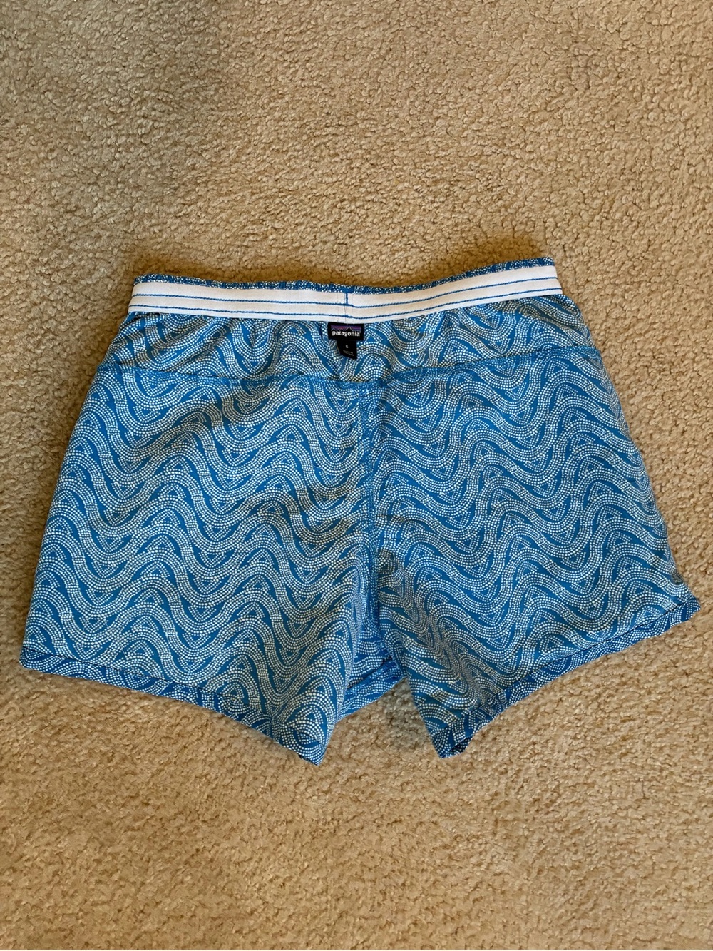 Patagonia Women's 5" Baggies | Blue Wave Patterned Shorts S - Picture 7 of 16